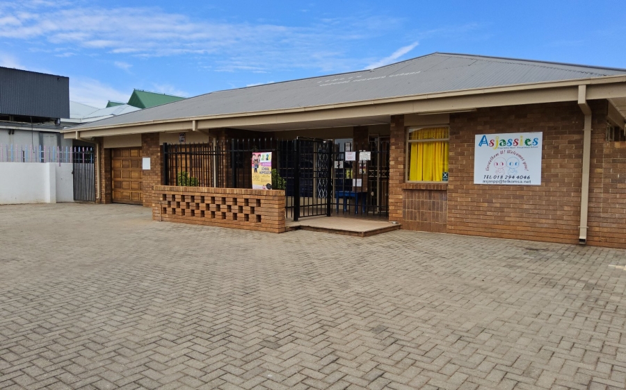 6 Bedroom Property for Sale in Potchefstroom North North West